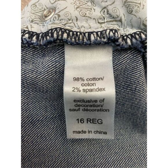 Maurice’s Premium Capri Jeans Rhinestone Embroidered Women’s Sz 16 Regular - Picture 3 of 7